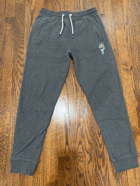 GOAT USA Joggers, Kids size XL